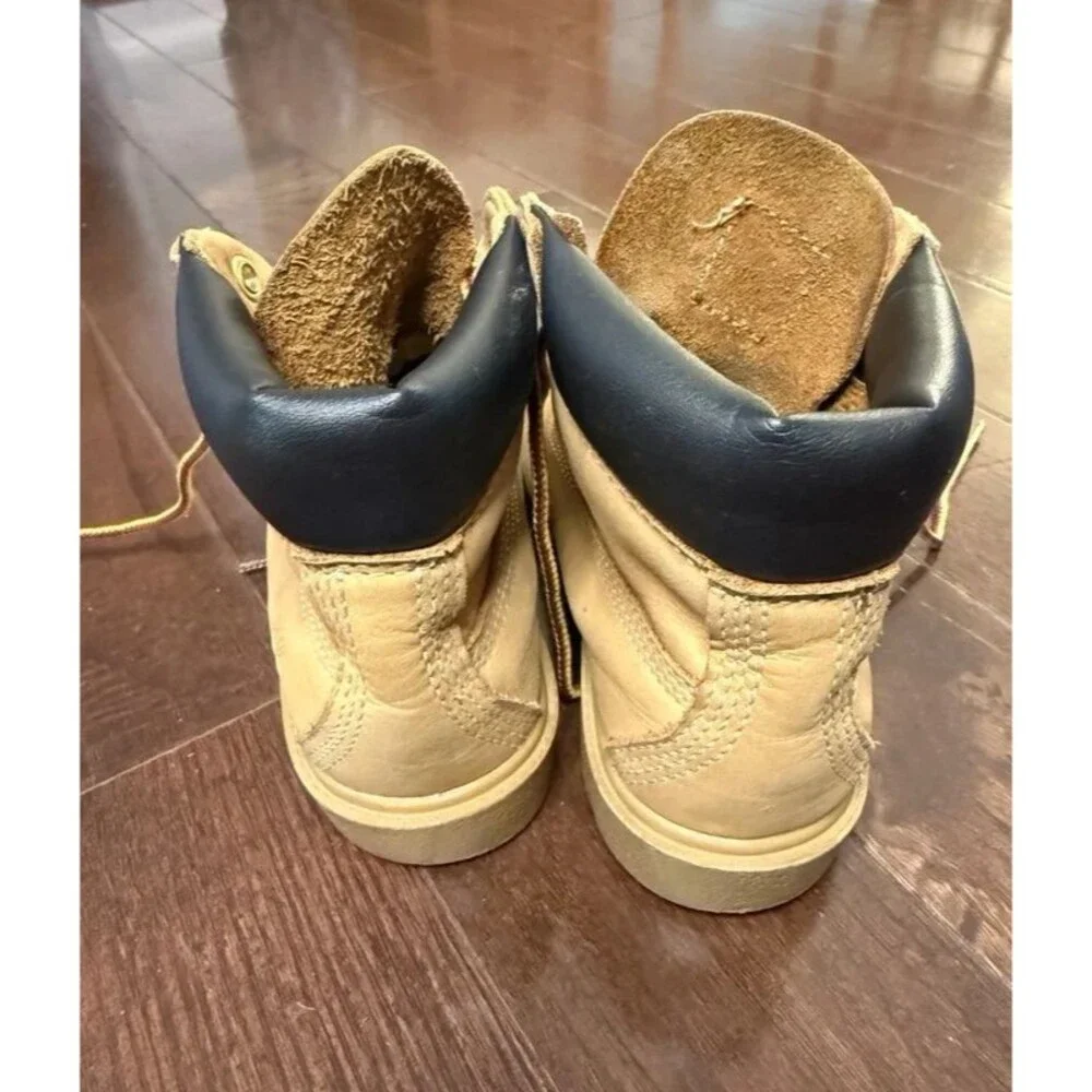 N/A authentic timberland